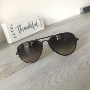 Ray Ban Aviator Sunglasses NWOT